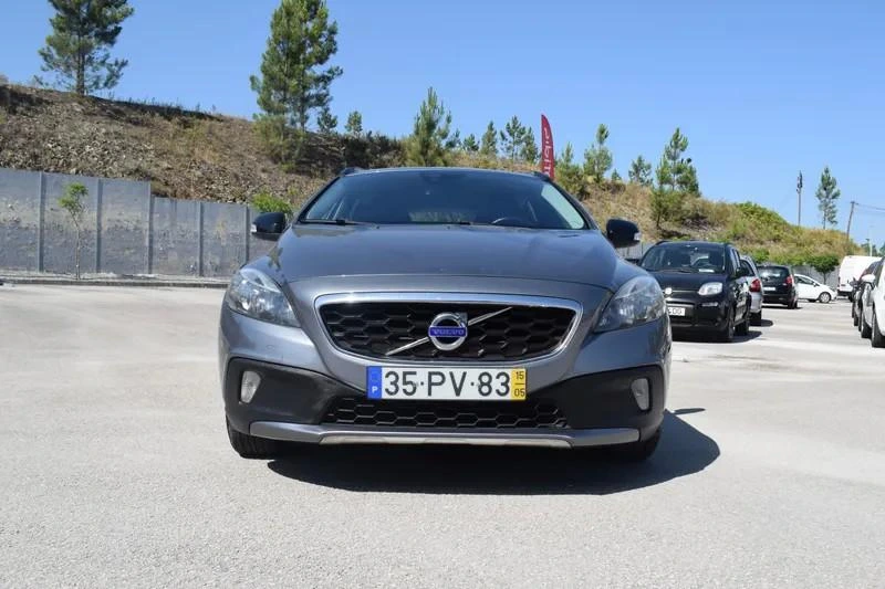 Volvo V40 Cross Country Outro 2