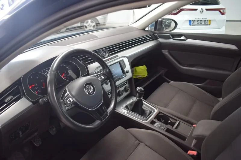 Volkswagen Passat Variant 2.0 TDi Confortline 9