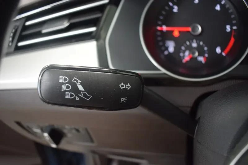 Volkswagen Passat Variant 2.0 TDi Confortline 12