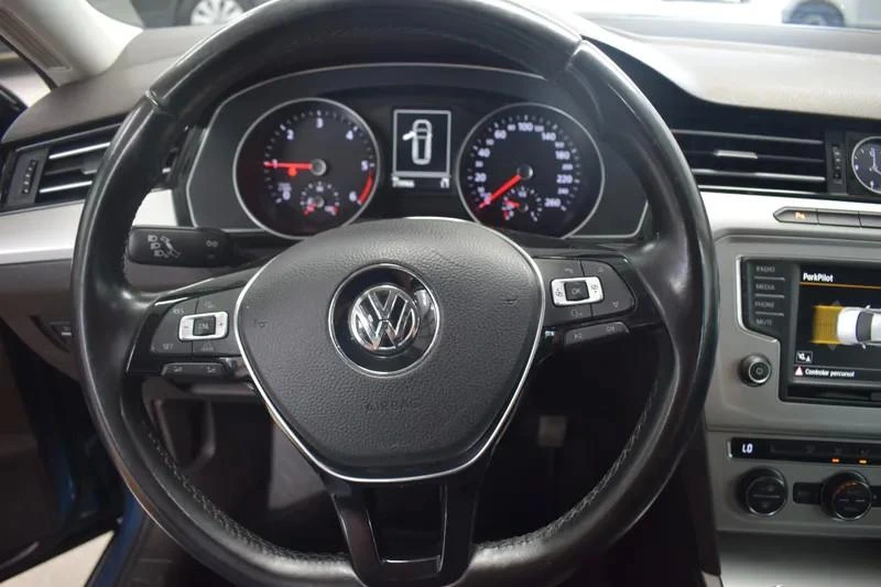 Volkswagen Passat Variant 2.0 TDi Confortline 14