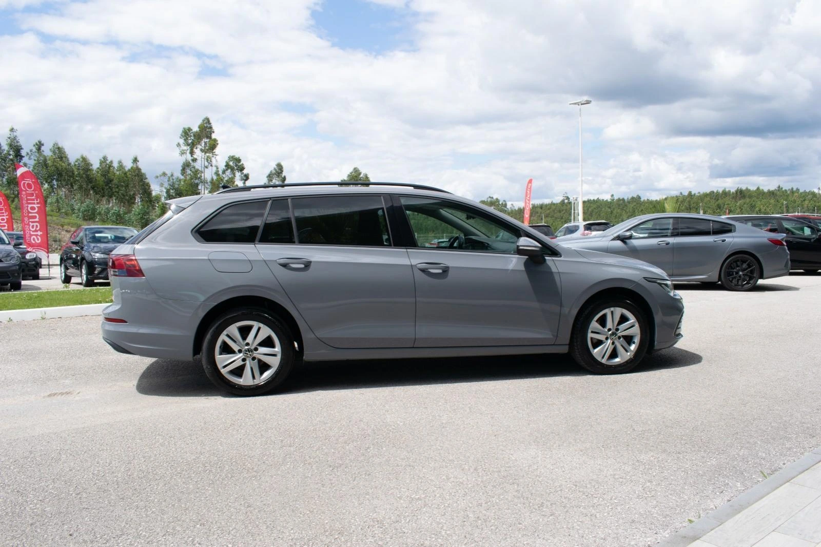 Volkswagen Golf Variant 2.0 TDi Life 8