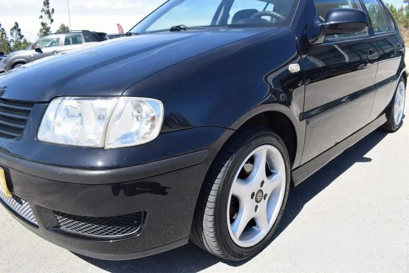 Volkswagen Polo Outro 3