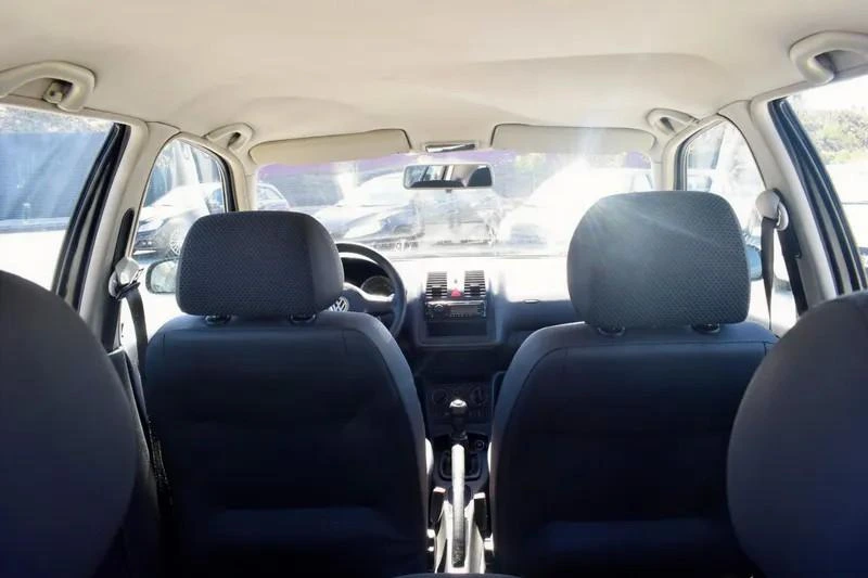Volkswagen Polo Outro 24