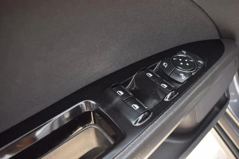 Ford Mondeo SW 2.0 TDCi Titanium 17