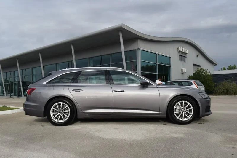Audi A6 Avant 40 TDI S tronic 5