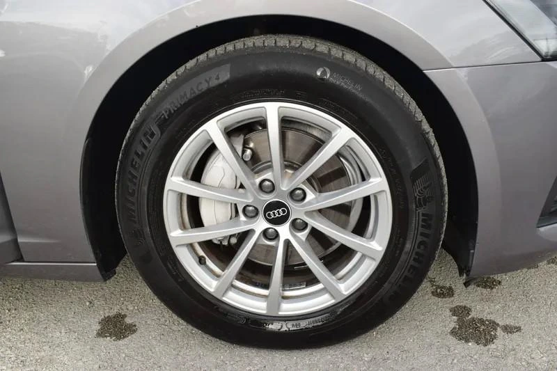 Audi A6 Avant 40 TDI S tronic 11