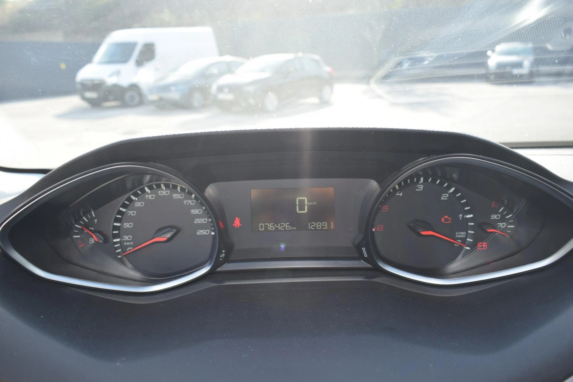 Peugeot 308 1.5 BlueHDi Business Line 25