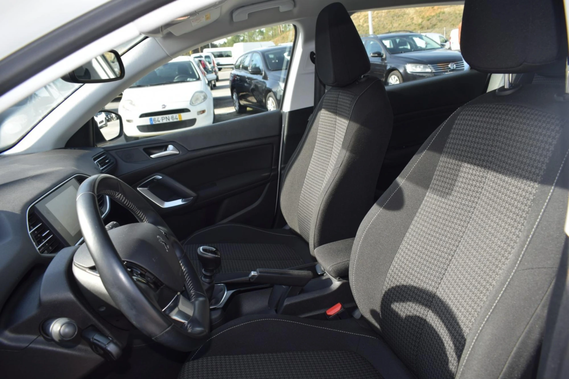 Peugeot 308 1.5 BlueHDi Business Line 37