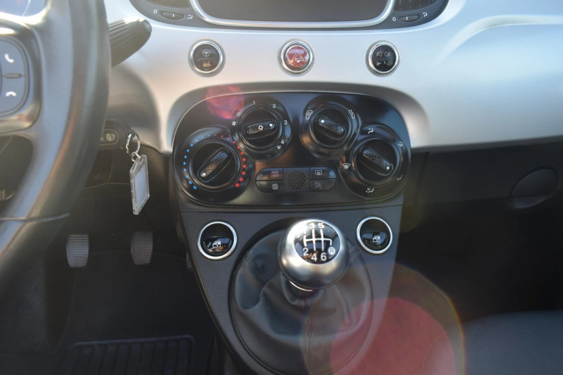 Fiat 500 1.0 Hybrid Connect 27