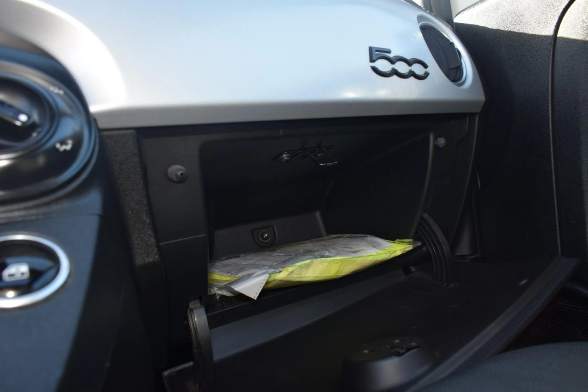 Fiat 500 1.0 Hybrid Connect 28