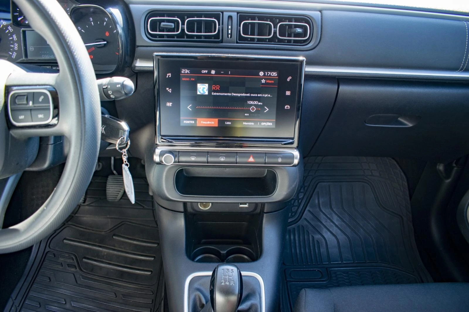 Citroen C3 1.2 PureTech C-Series 29