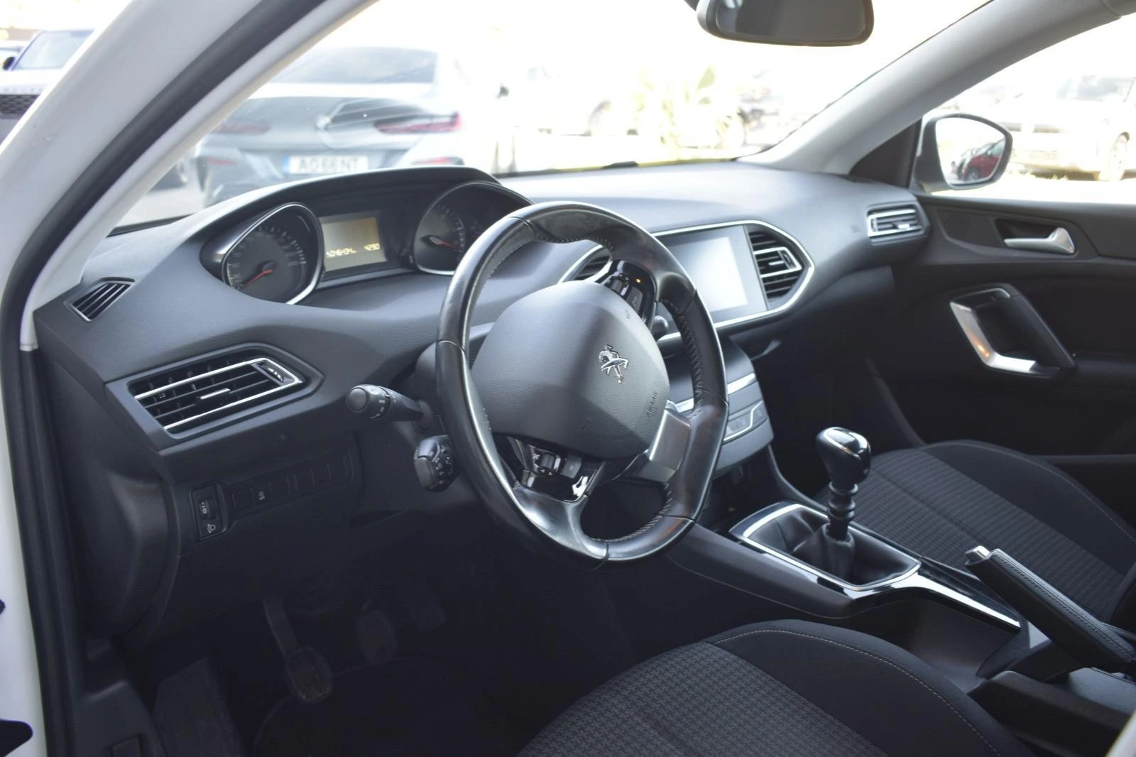 Peugeot 308 1.5 BlueHDi Business Line 7