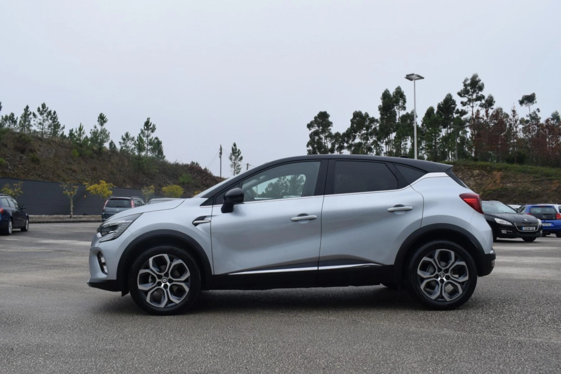Renault Captur 1.0 TCe Exclusive 4