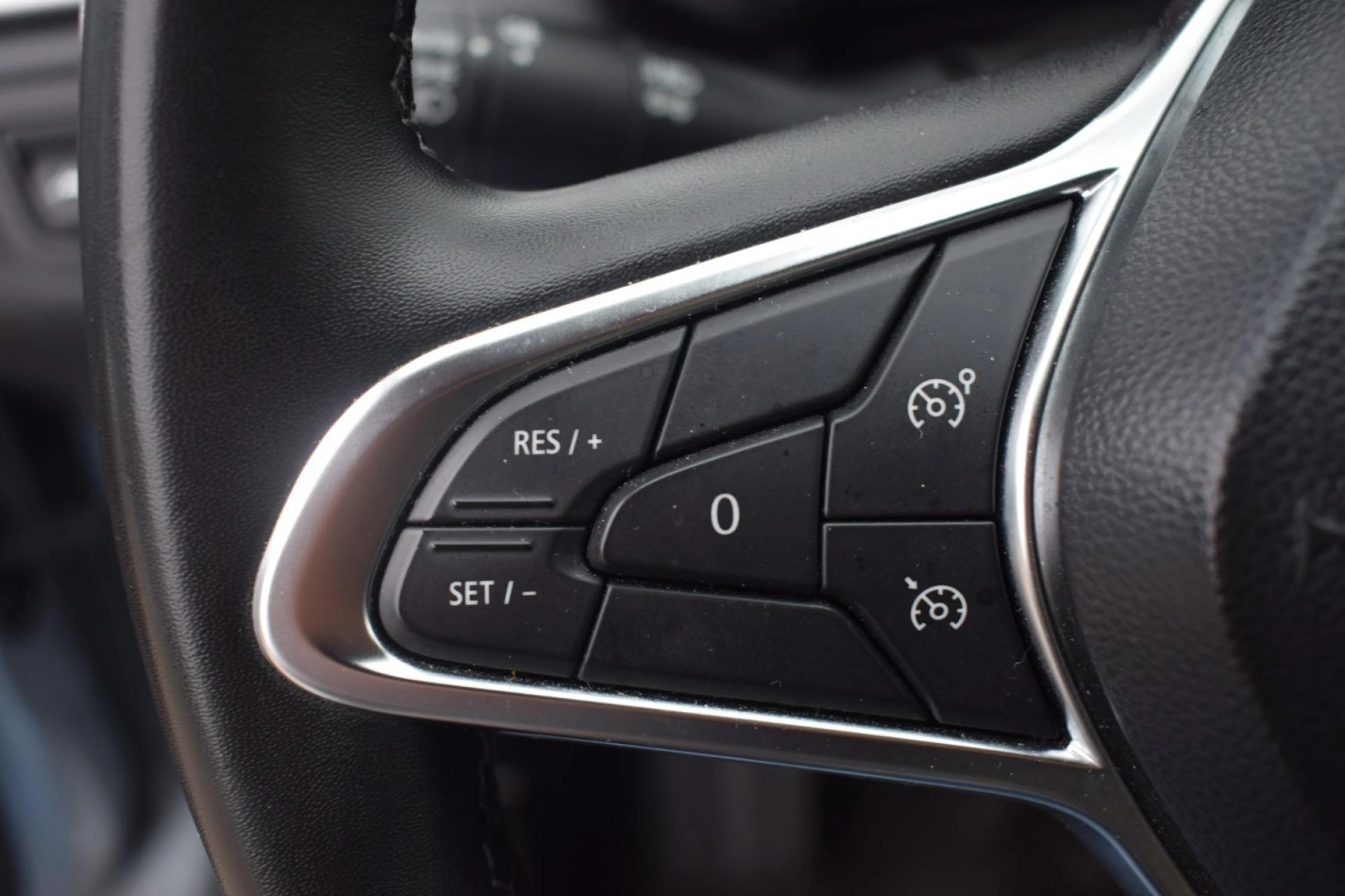 Renault Captur 1.0 TCe Exclusive 26