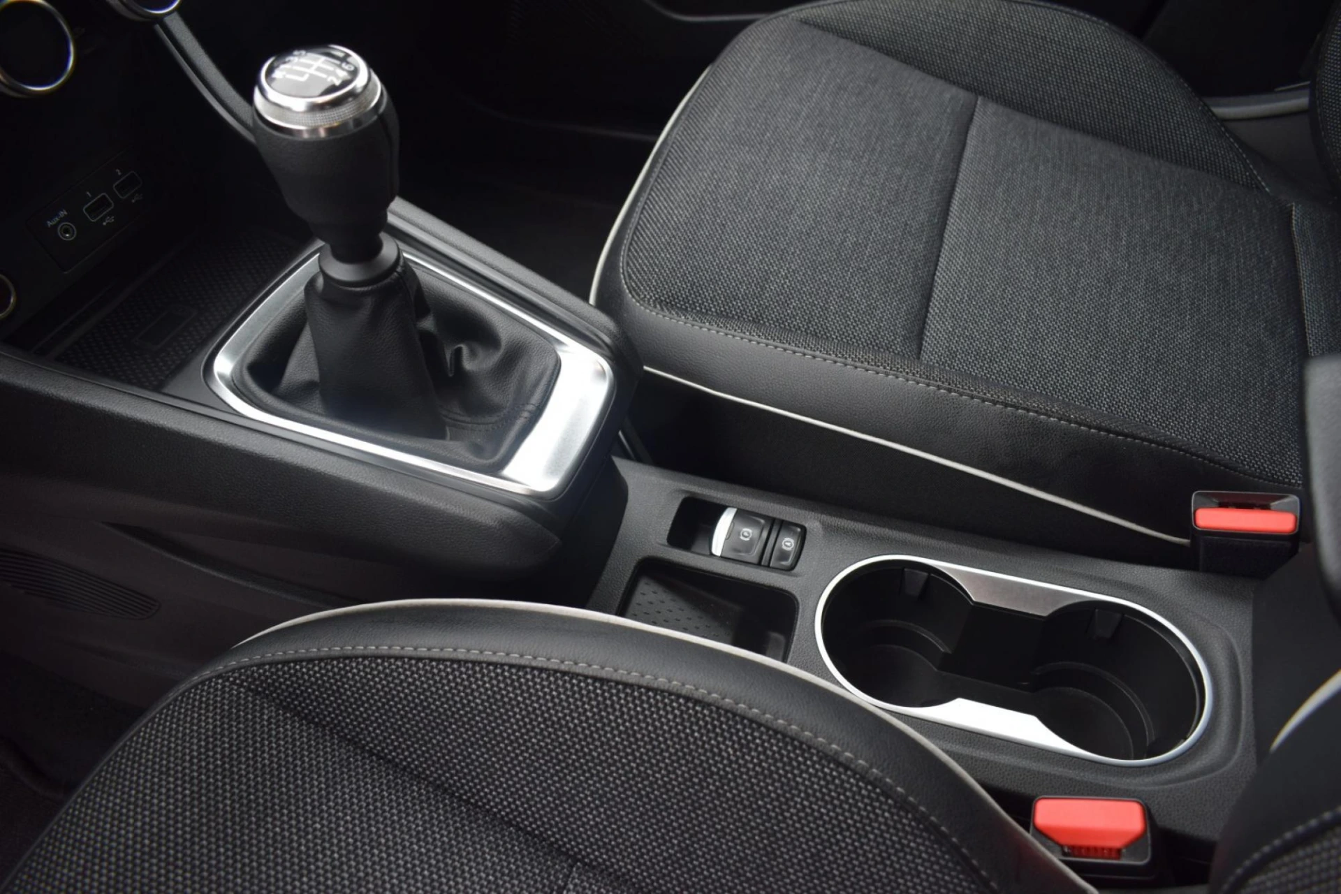 Renault Captur 1.0 TCe Exclusive 33