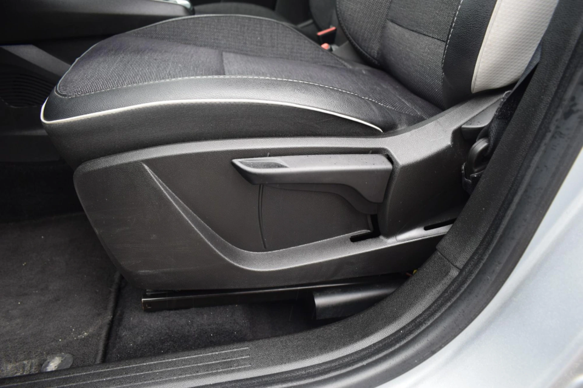 Renault Captur 1.0 TCe Exclusive 38