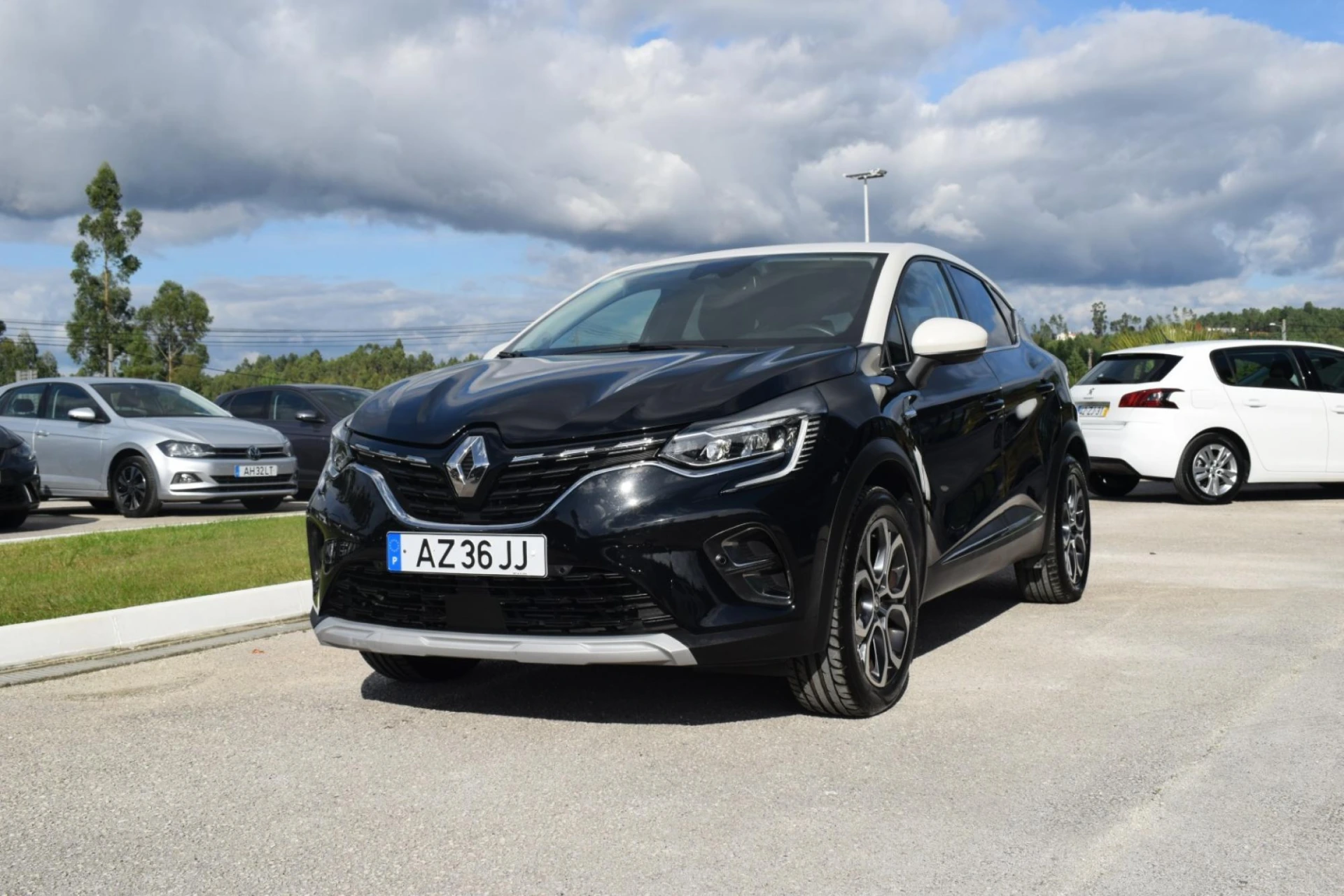 Renault Captur 1.0 TCe Exclusive 3