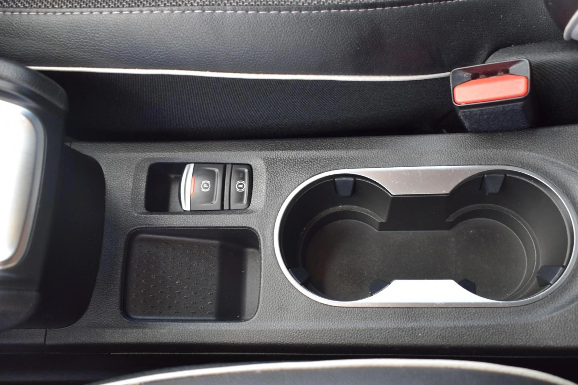 Renault Captur 1.0 TCe Exclusive 34