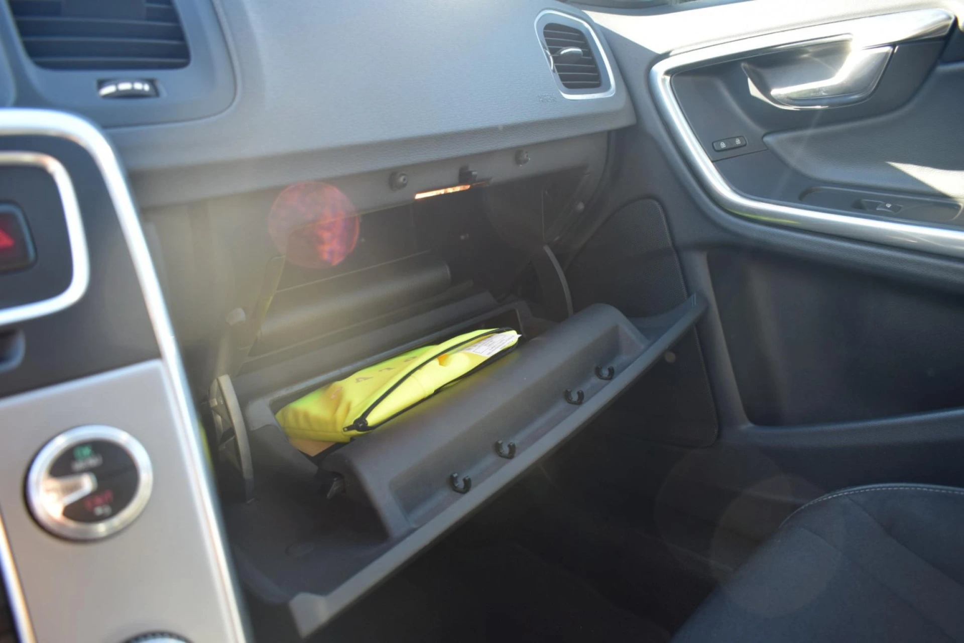 Volvo V60 2.0 D4 Momentum 37