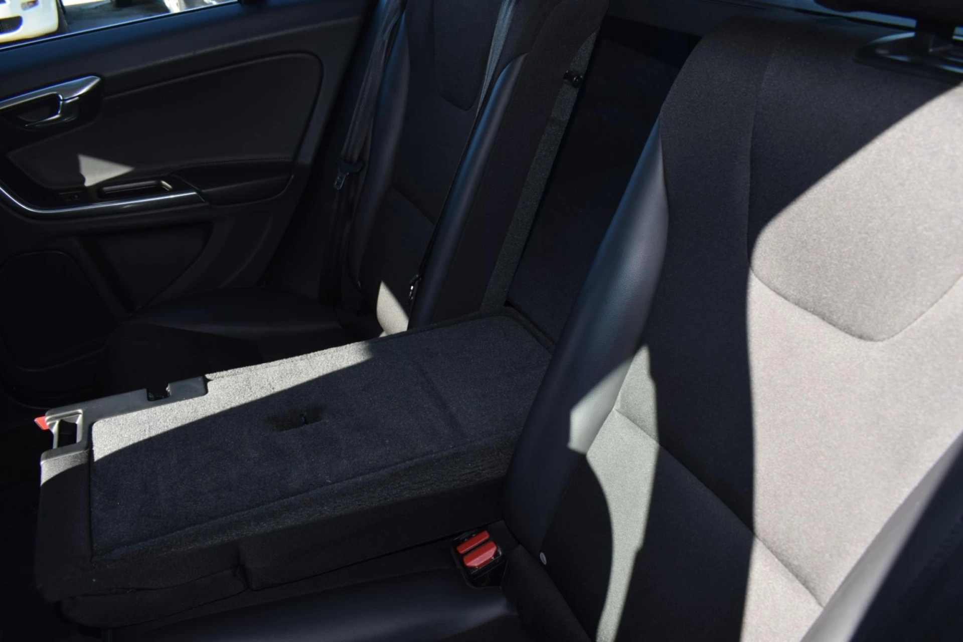 Volvo V60 2.0 D4 Momentum 42
