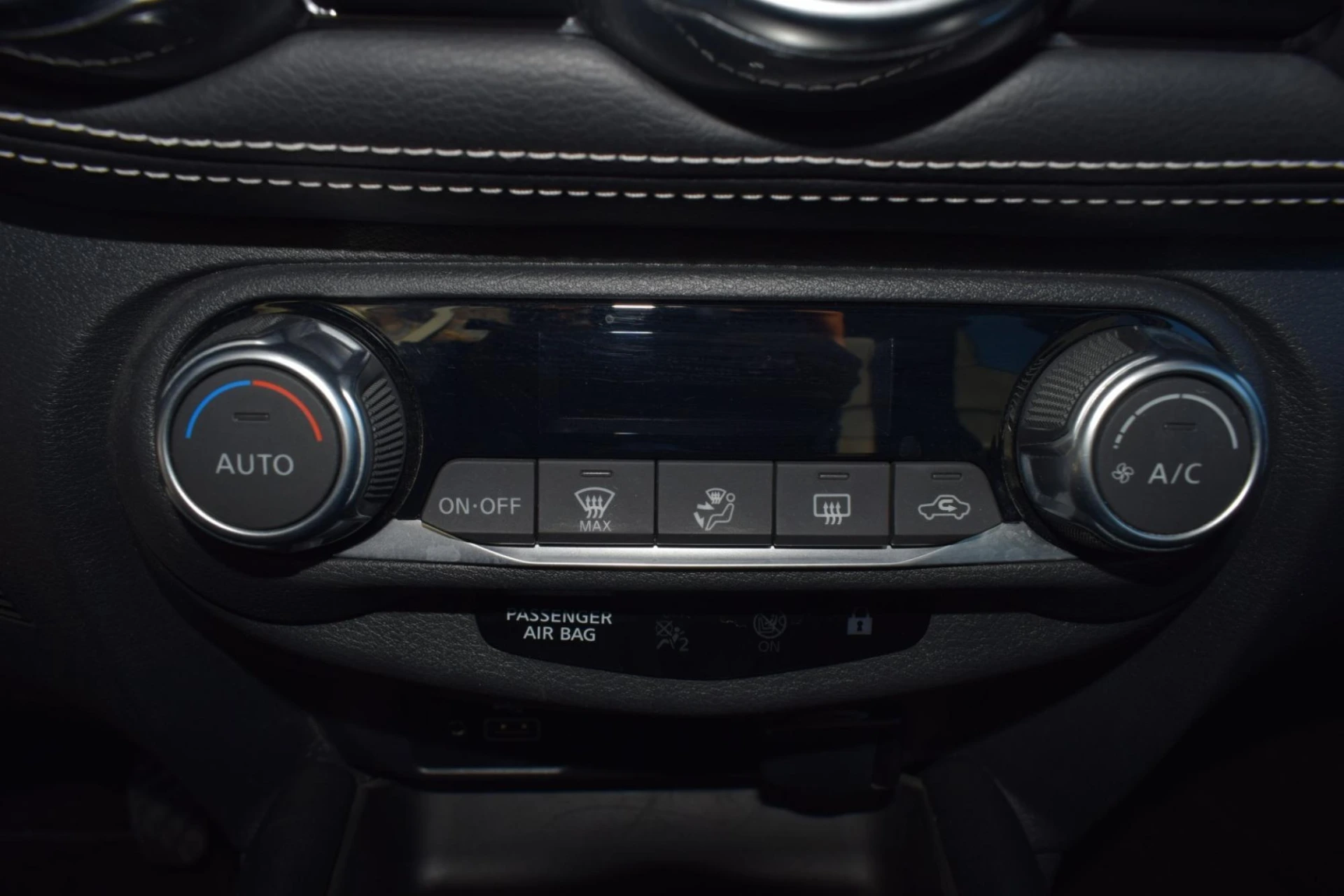 Nissan Juke 1.0 DIG-T Tekna 30