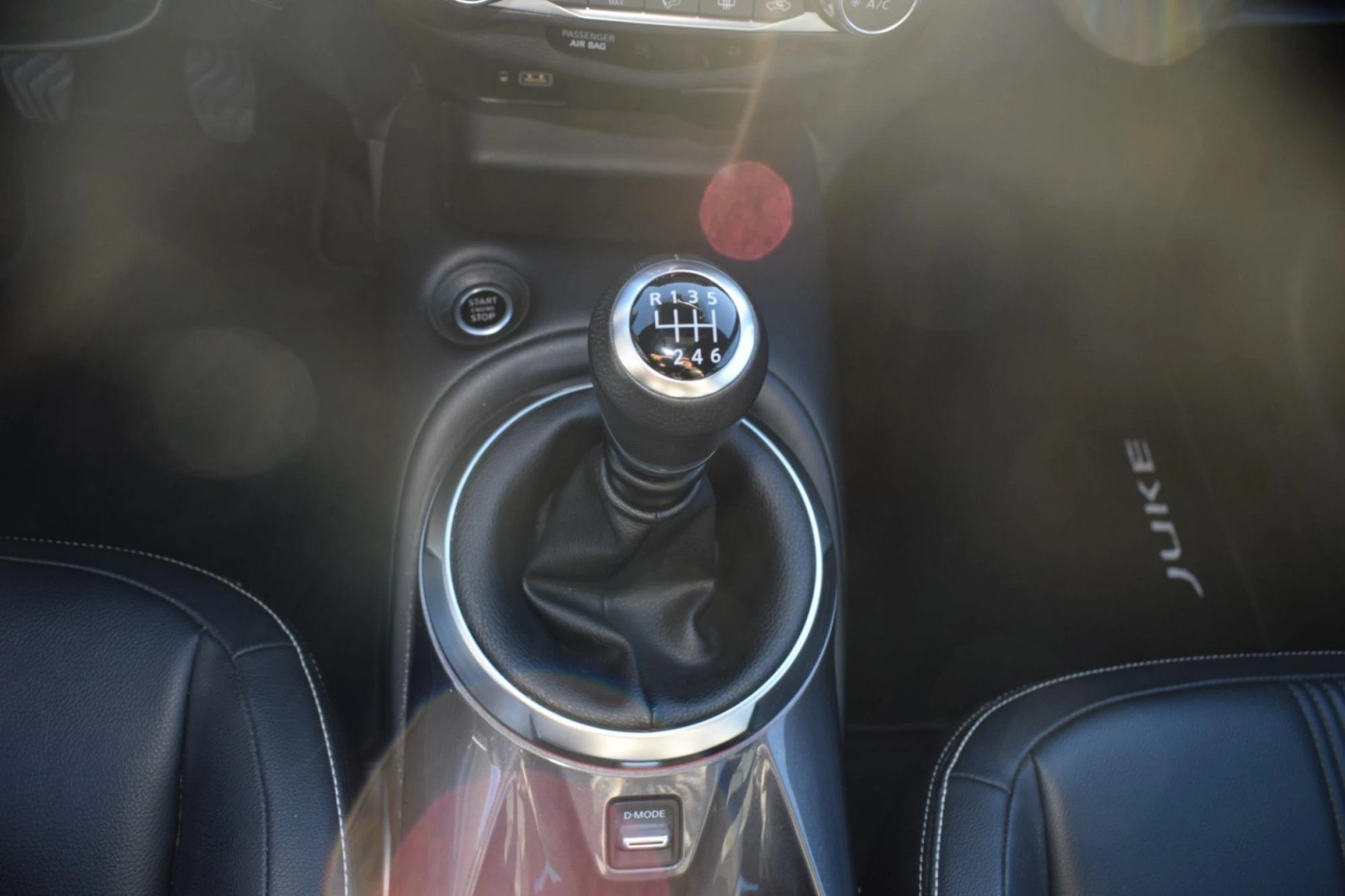 Nissan Juke 1.0 DIG-T Tekna 32
