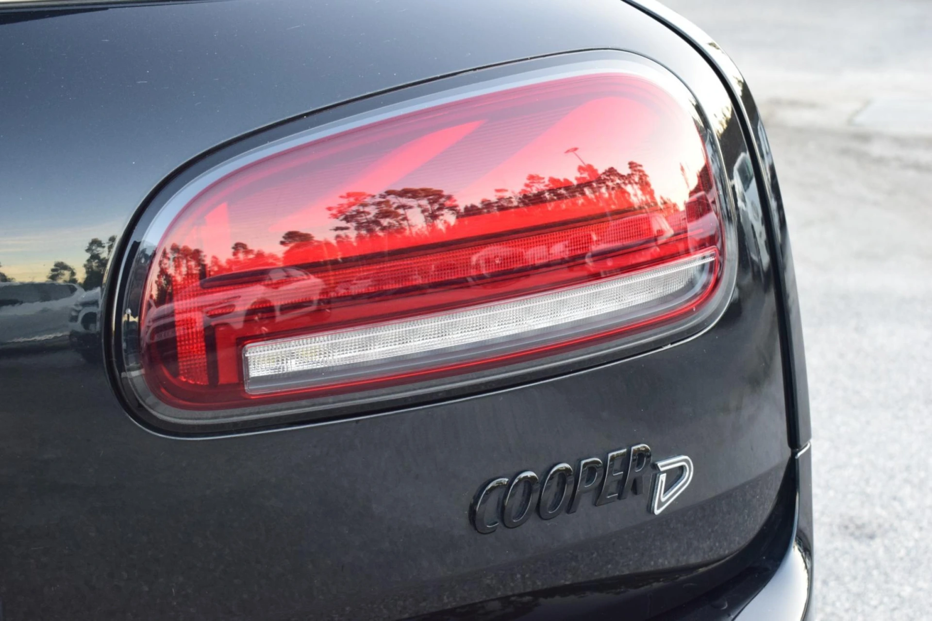 MINI Clubman Cooper D Premium Final Edition Auto 19
