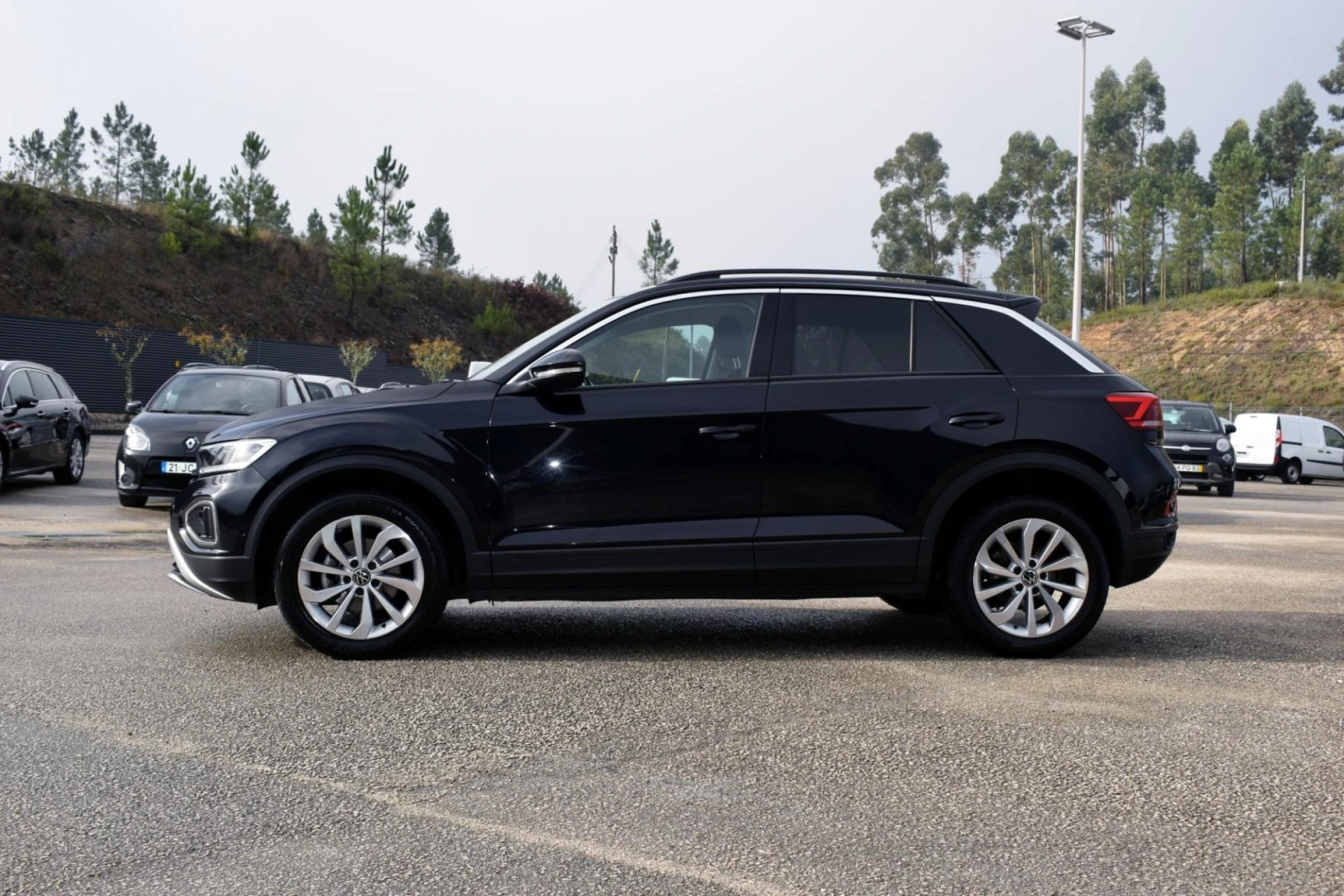 Volkswagen T-Roc 1.0 TSI 4