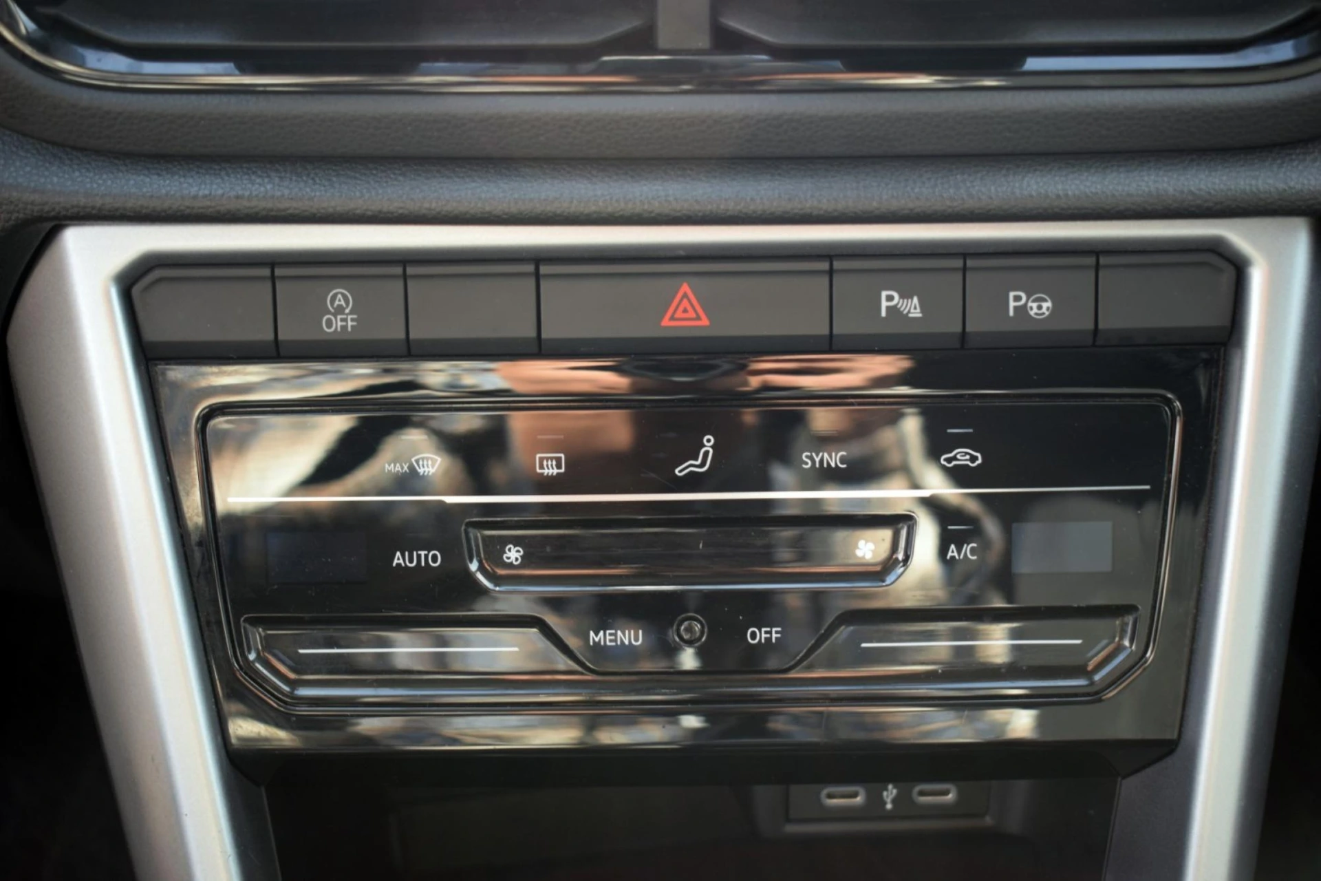 Volkswagen T-Roc 1.0 TSI 32