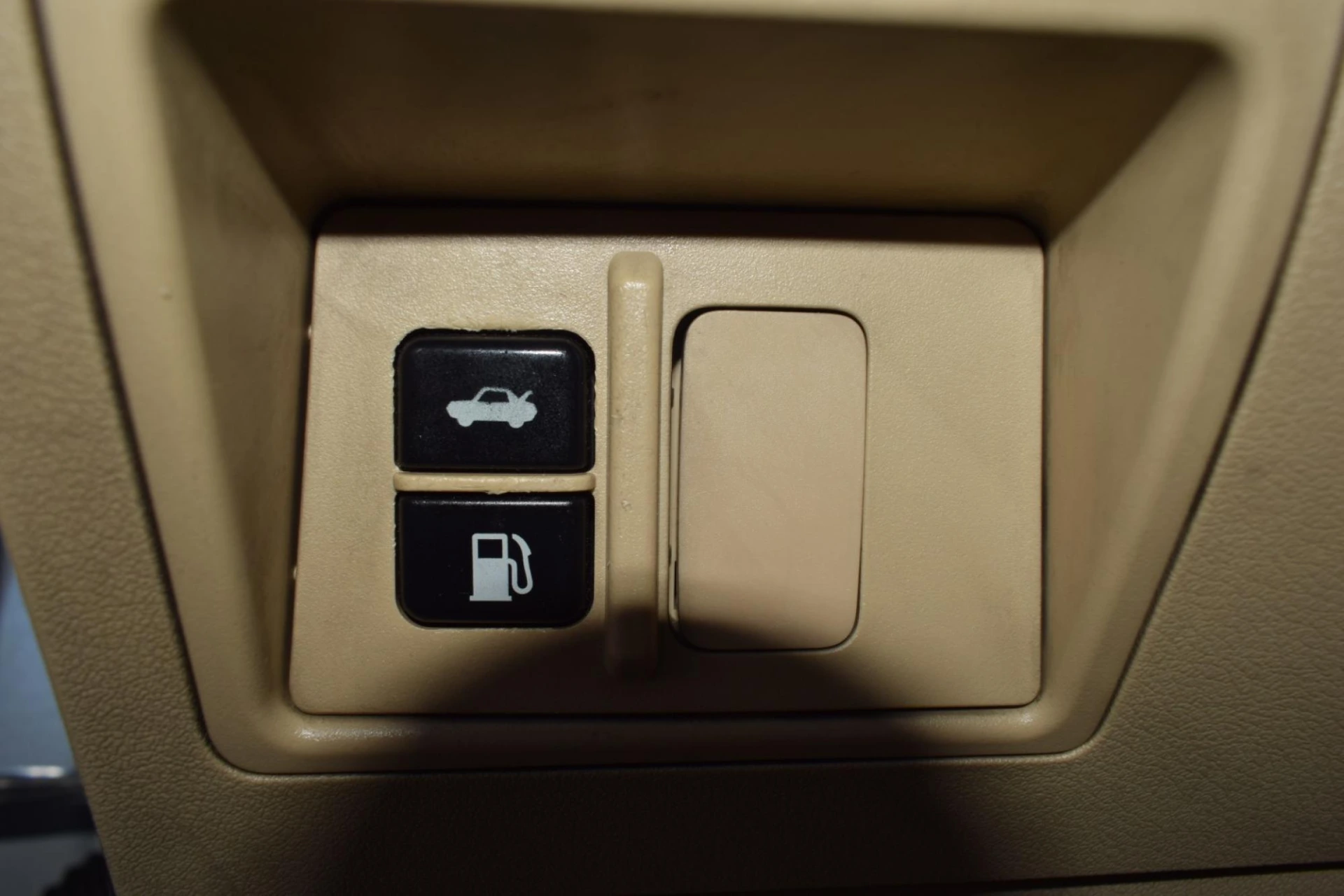 Lexus IS 220 23