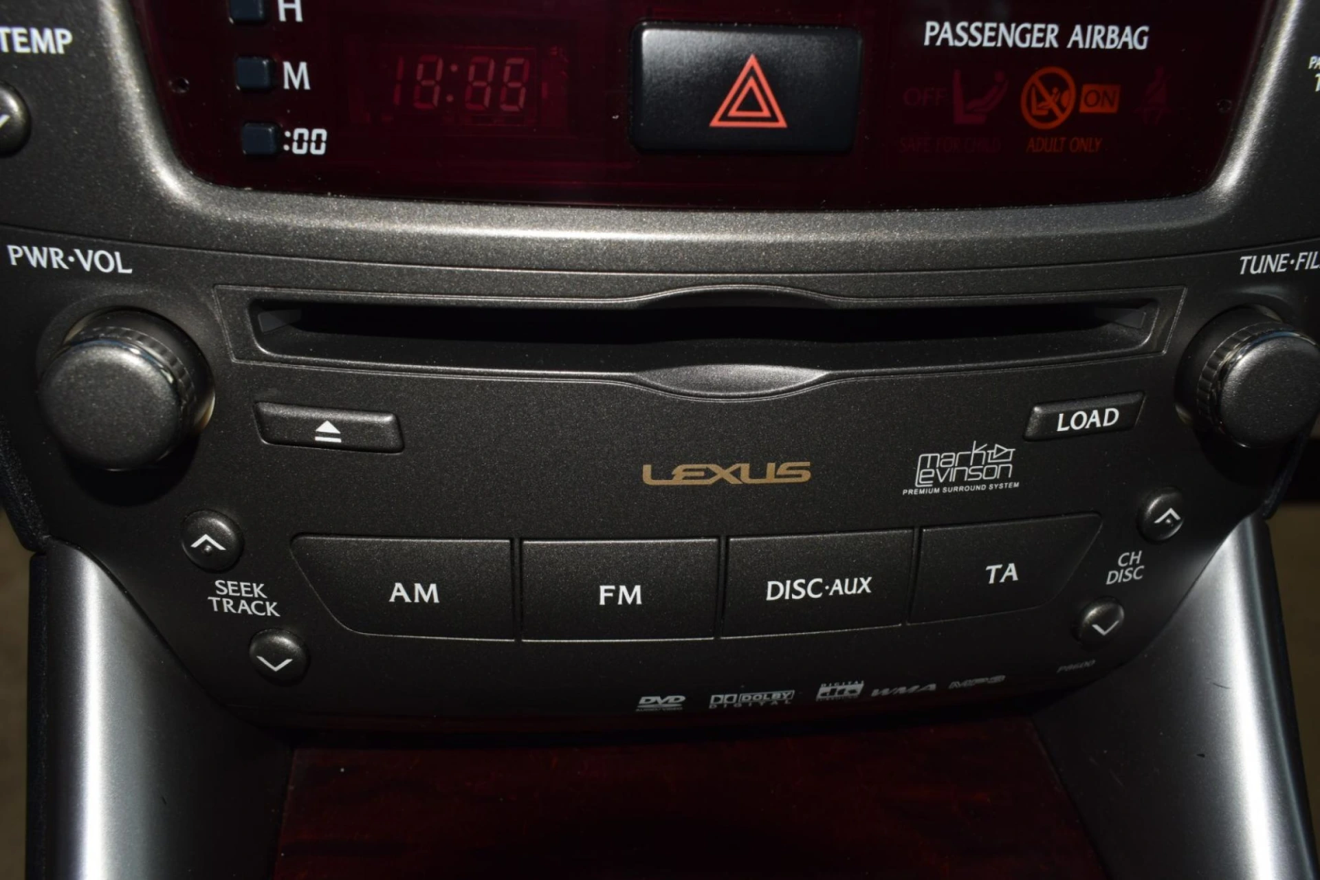Lexus IS 220 36