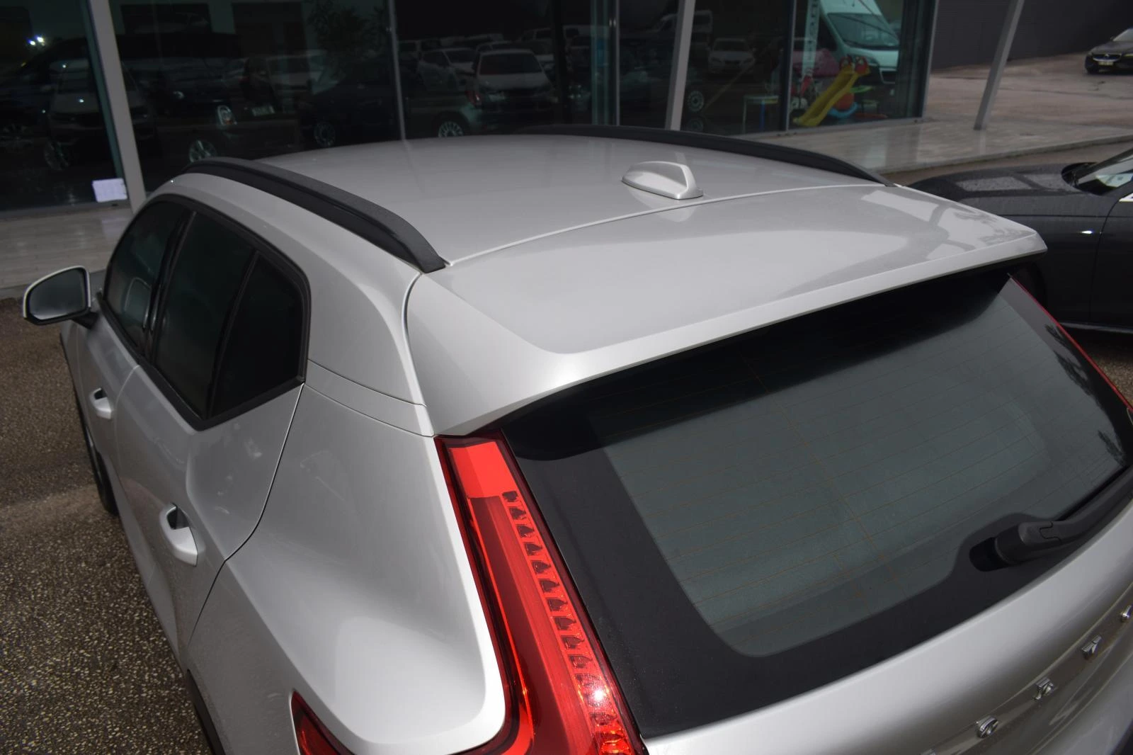 Volvo XC 40 2.0 D3 Momentum 14