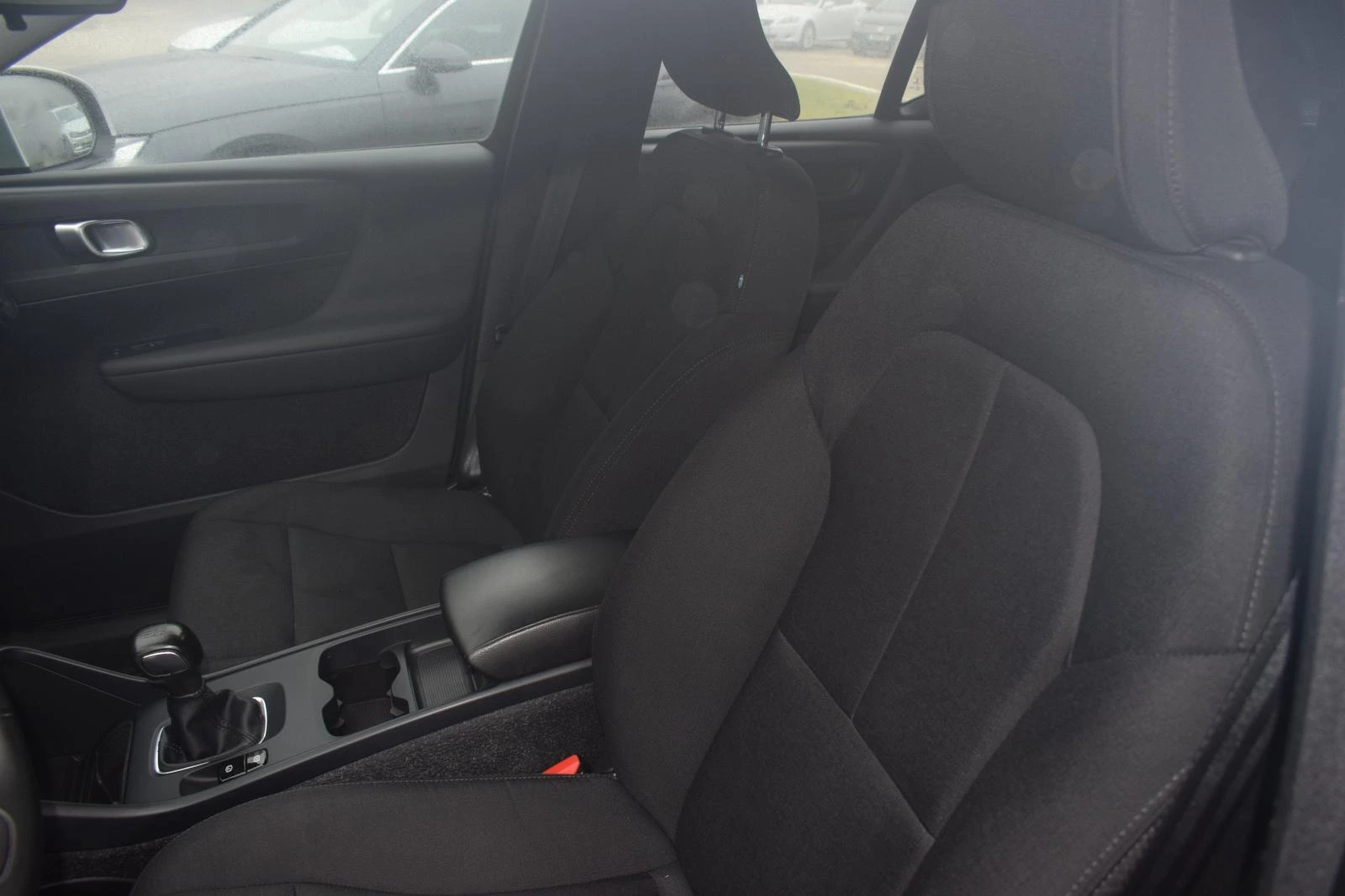 Volvo XC 40 2.0 D3 Momentum 37