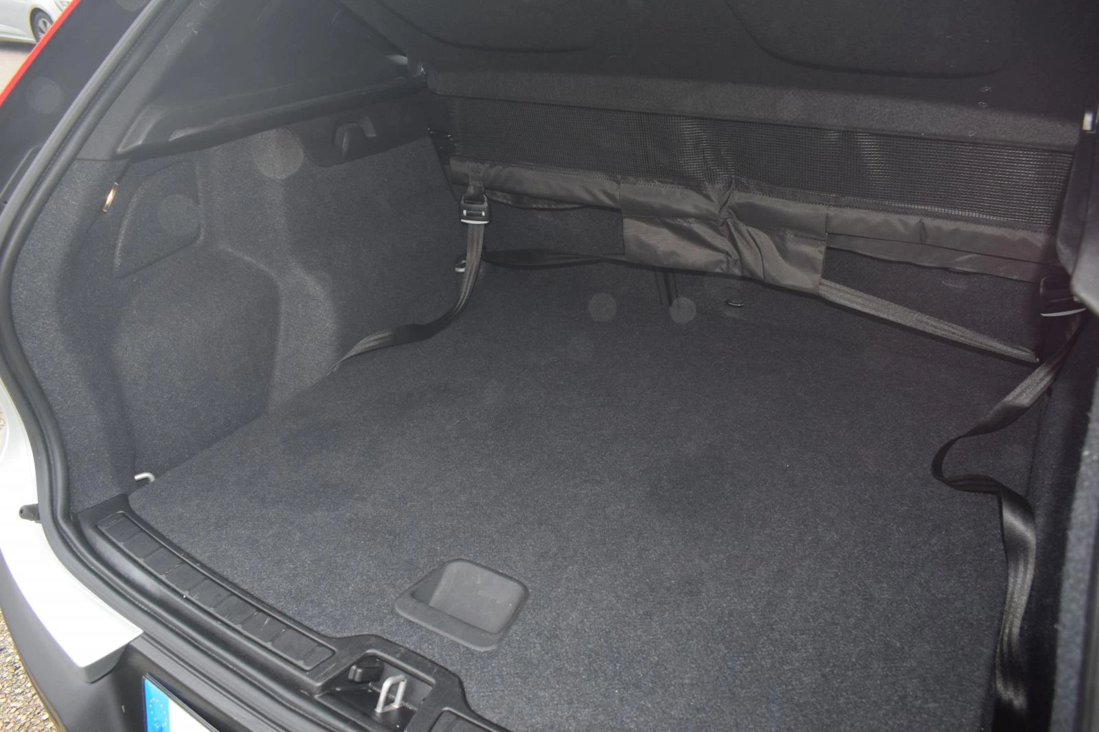 Volvo XC 40 2.0 D3 Momentum 44