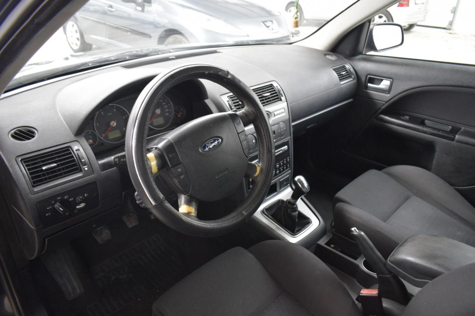Ford Mondeo 2.0 TDCI 8