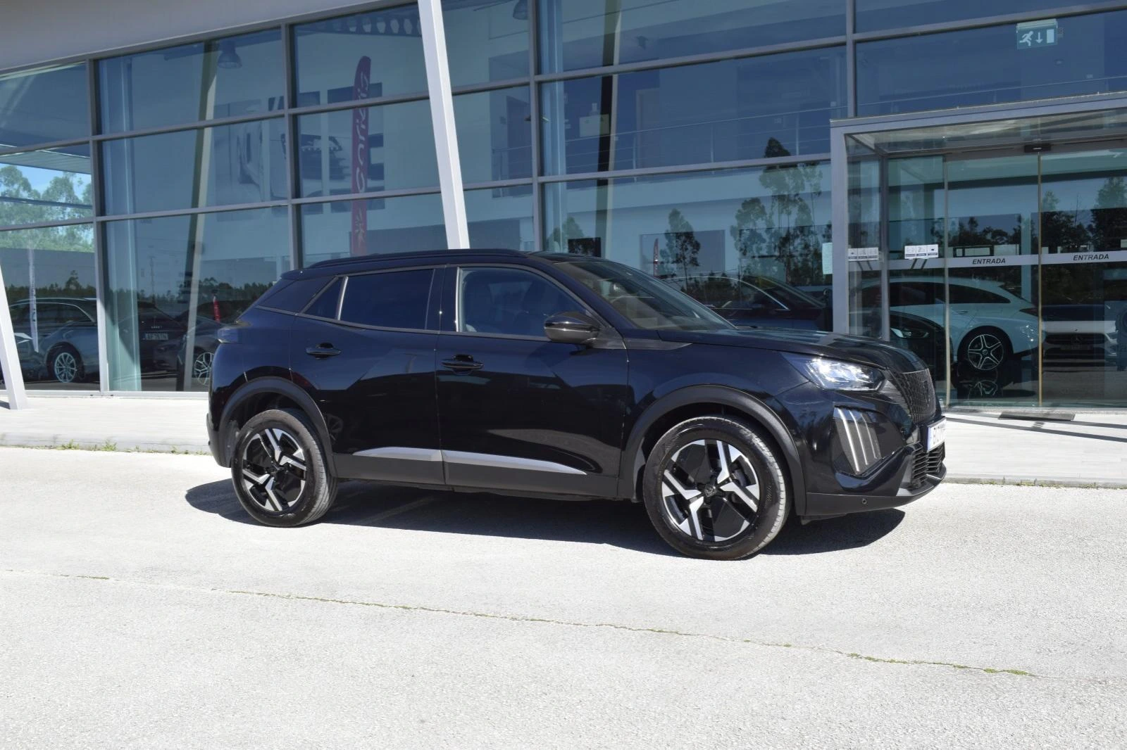 Peugeot 2008 1.2 PureTech Allure Pack 5