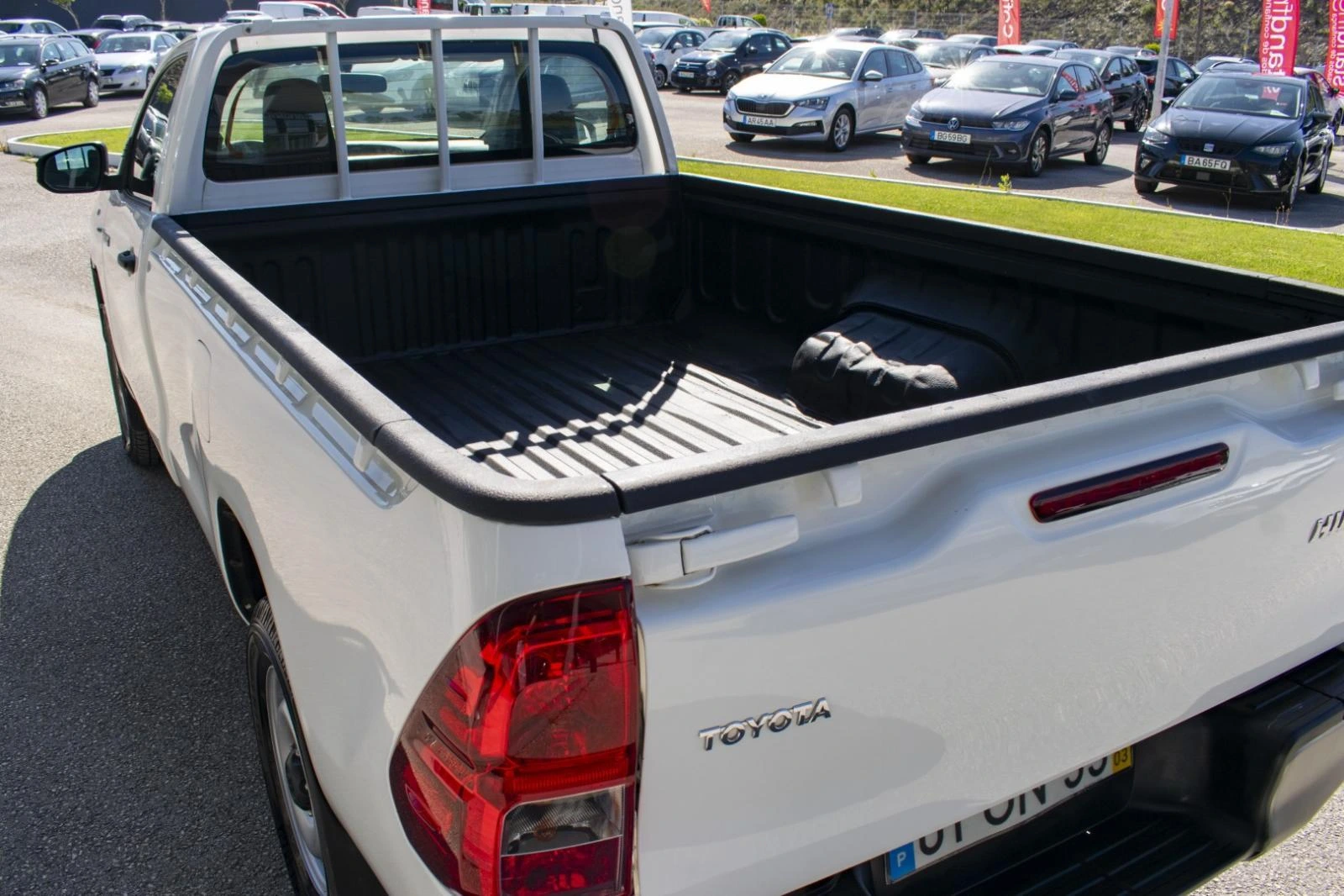 Toyota Hilux 2.4 D-4D 4X2 31