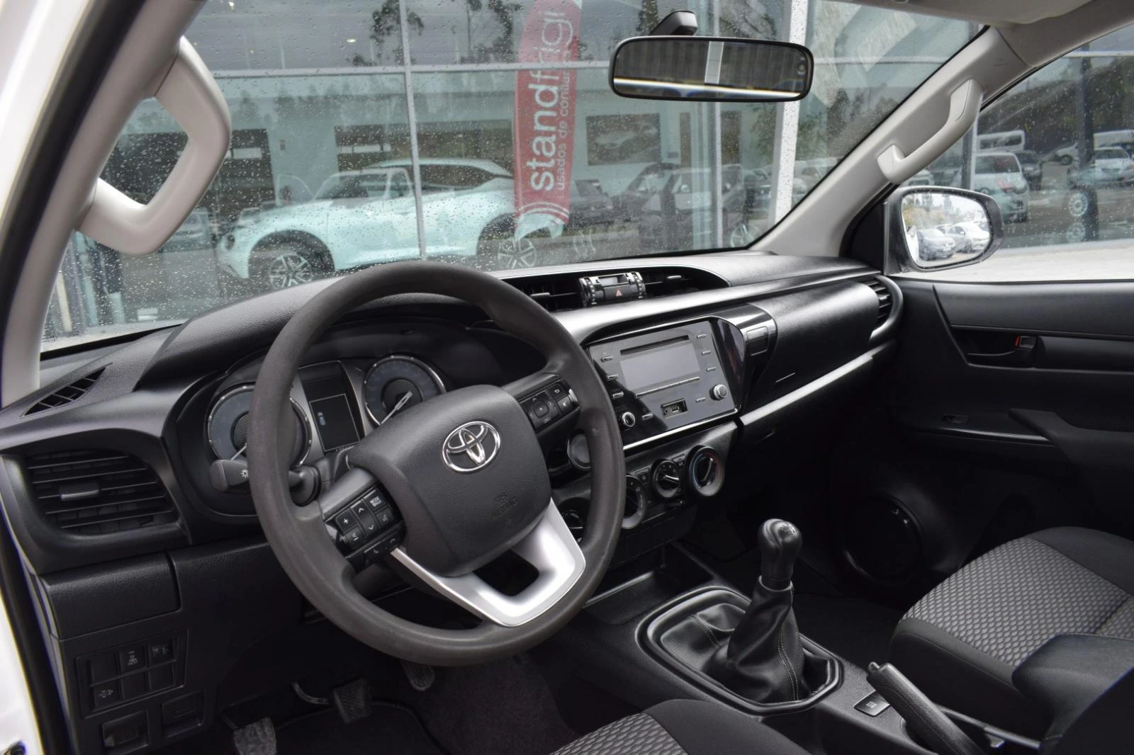 Toyota Hilux 2.4 D-4D 4WD 9