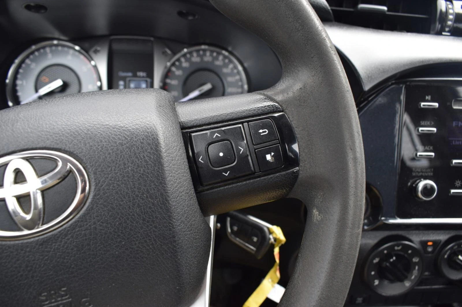 Toyota Hilux 2.4 D-4D 4WD 12