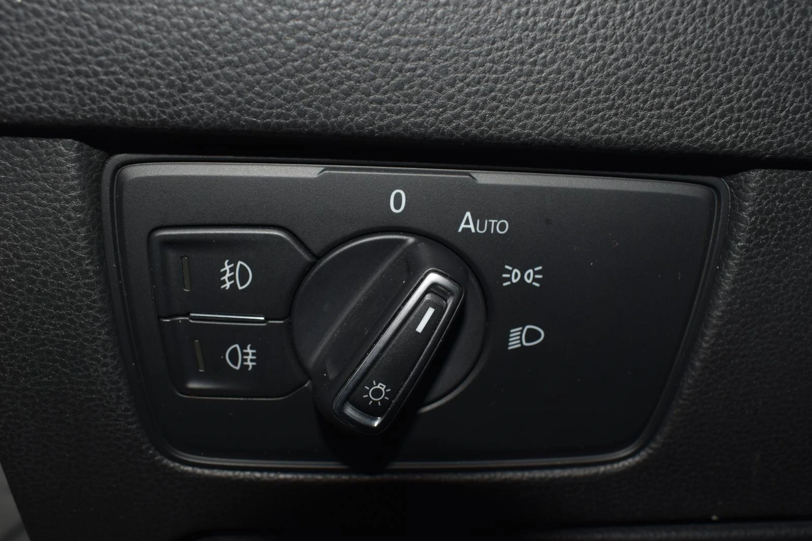 Volkswagen Passat 2.0 TDI Highline 19