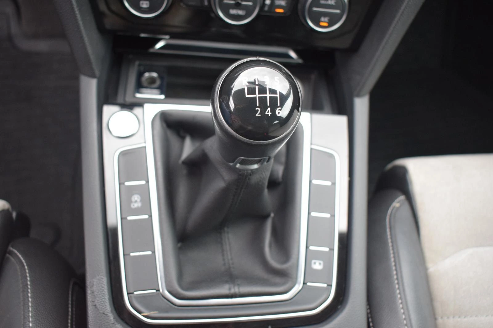 Volkswagen Passat 2.0 TDI Highline 30
