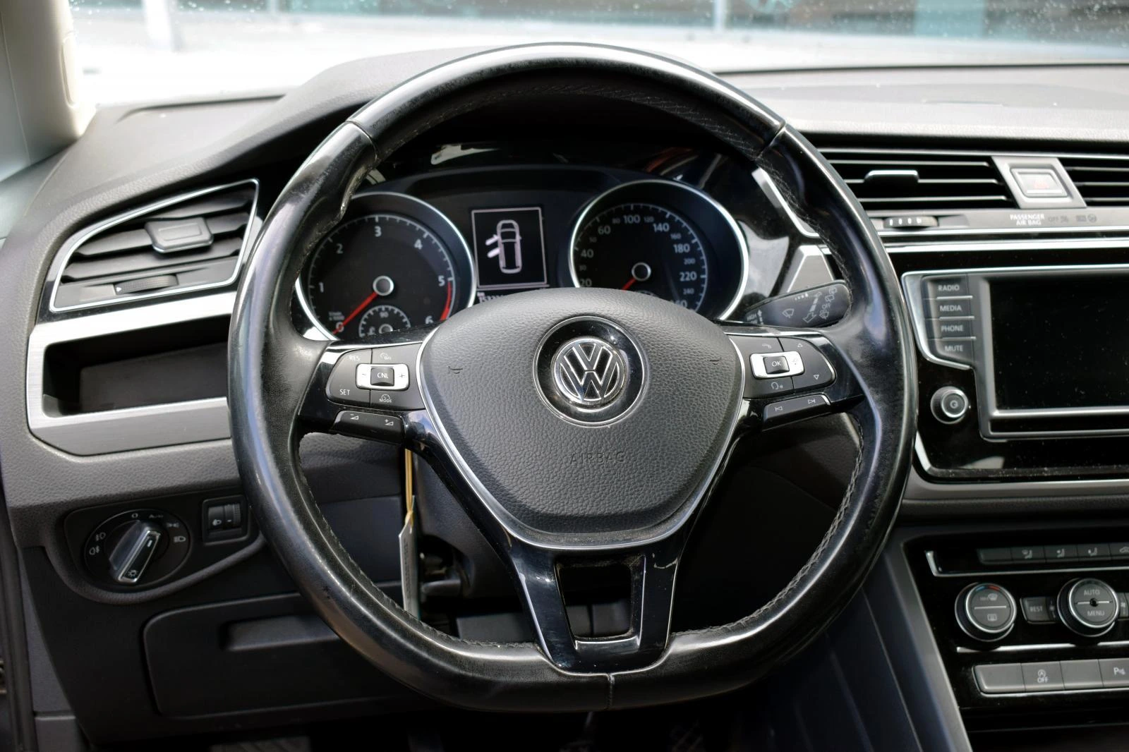 Volkswagen Touran 1.6 TDI Confortline 23