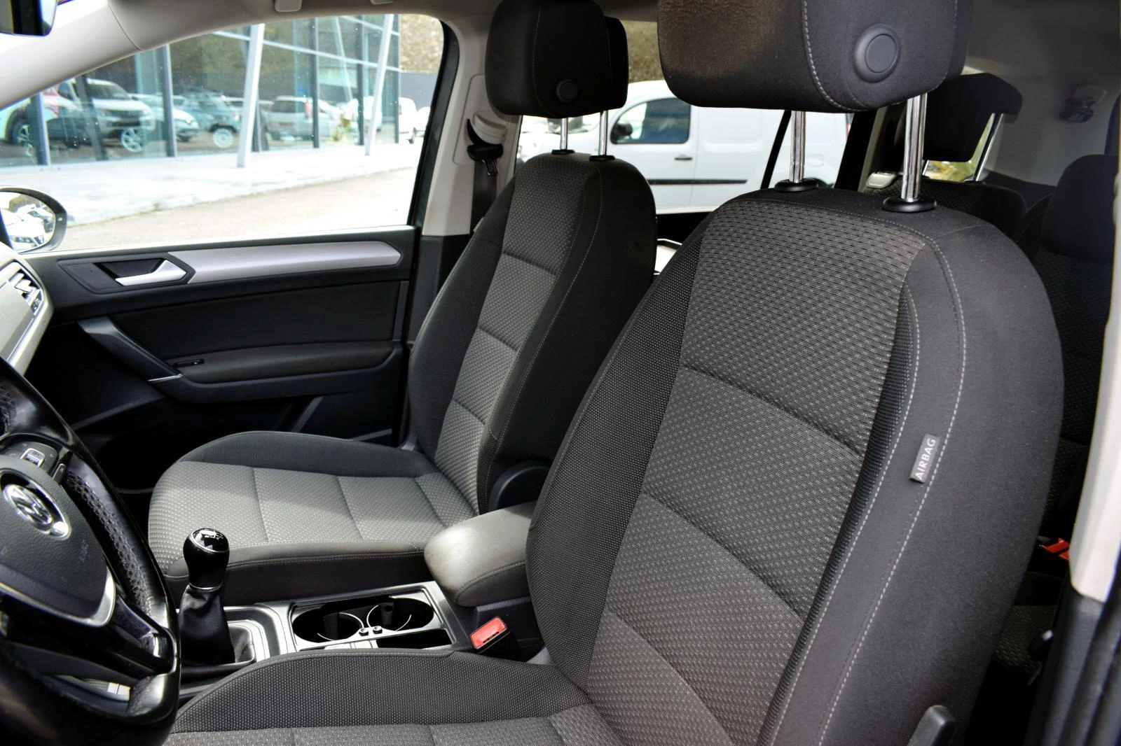 Volkswagen Touran 1.6 TDI Confortline 40