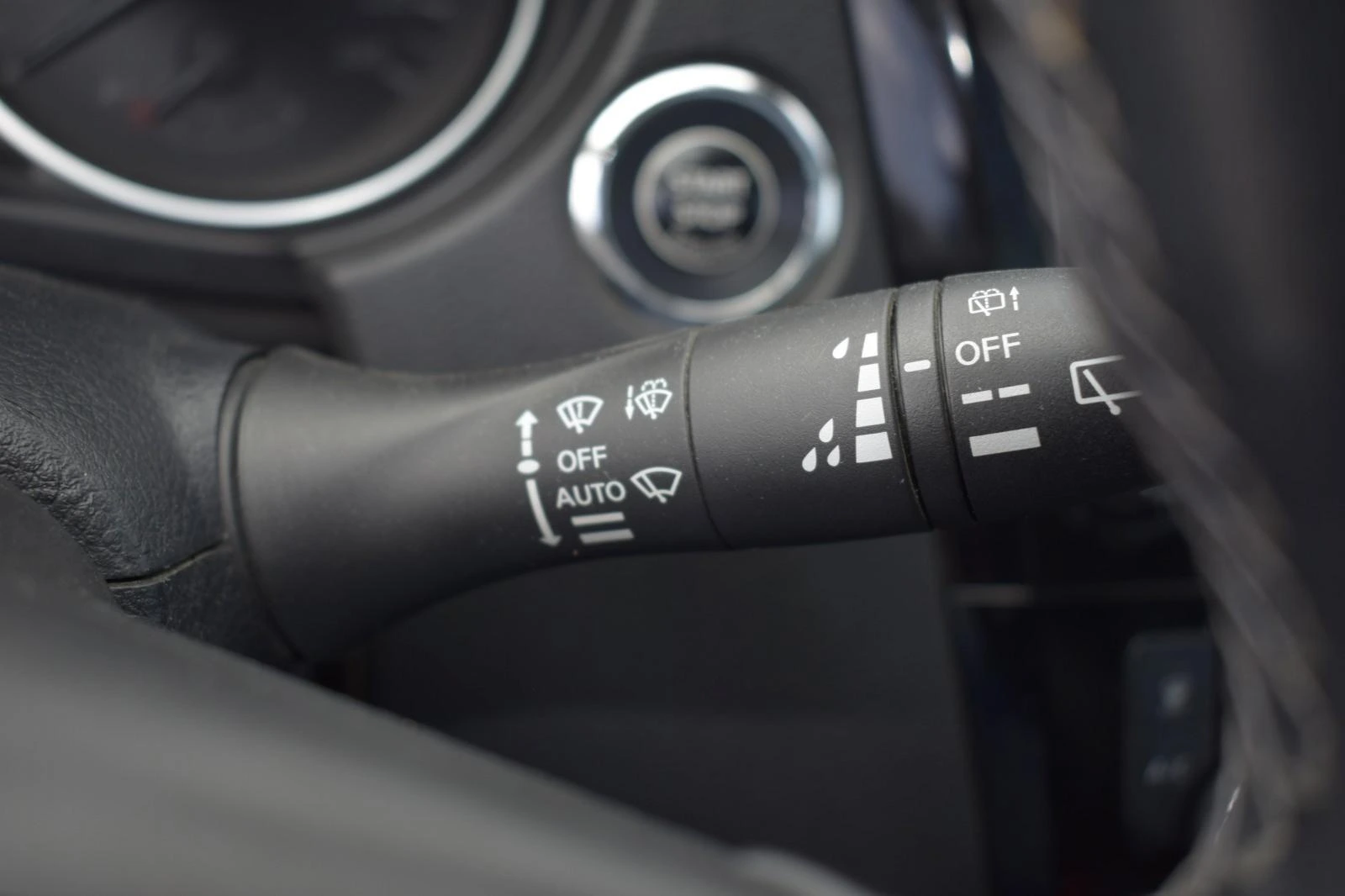 Nissan Qashqai 1.5 dCi N-Connecta 23