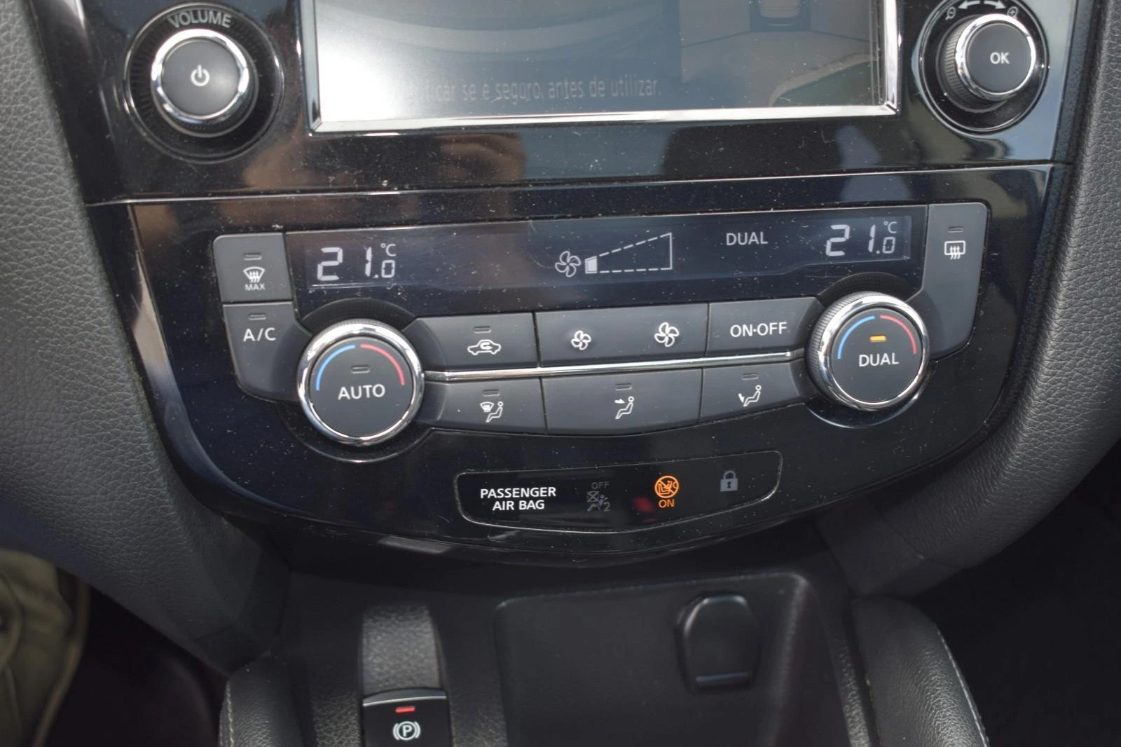 Nissan Qashqai 1.5 dCi N-Connecta 27