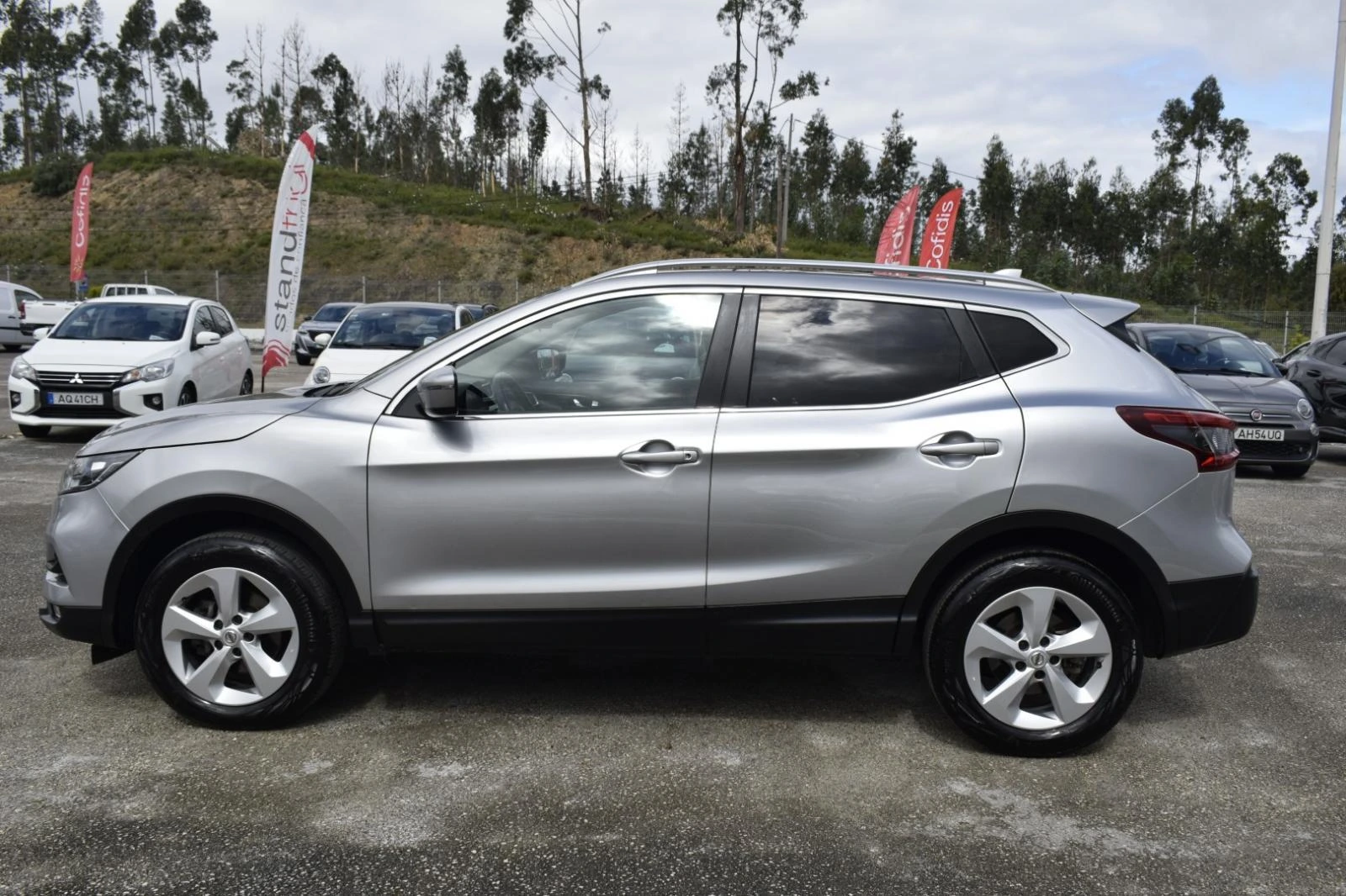 Nissan Qashqai 1.5 dCi N-Connecta Business 8