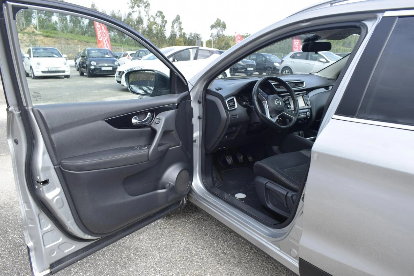 Nissan Qashqai 1.5 dCi N-Connecta Business 16