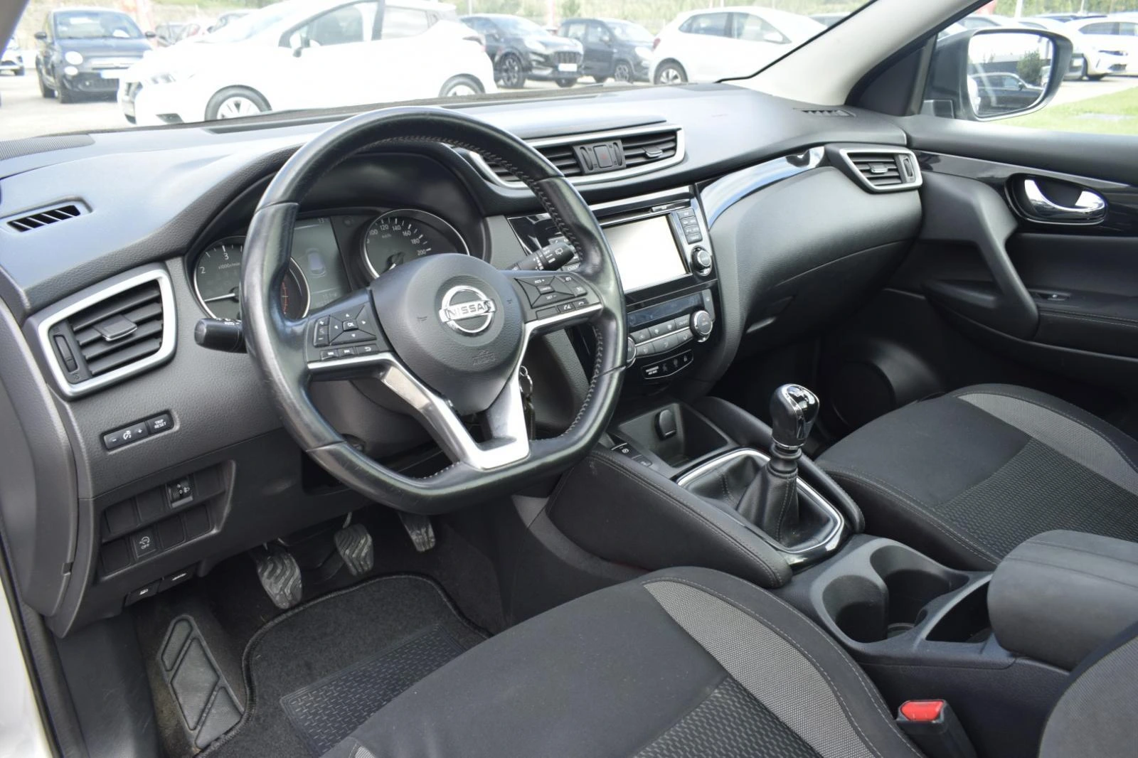 Nissan Qashqai 1.5 dCi N-Connecta Business 19