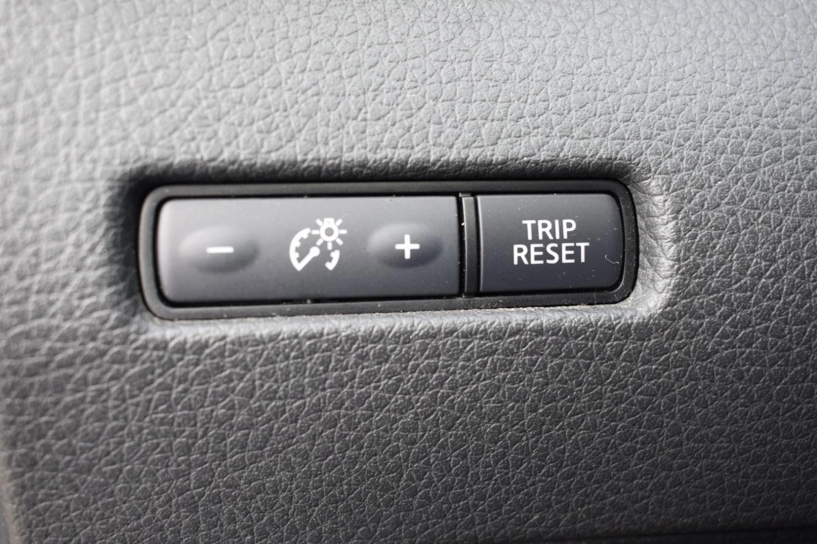 Nissan Qashqai 1.5 dCi N-Connecta Business 28