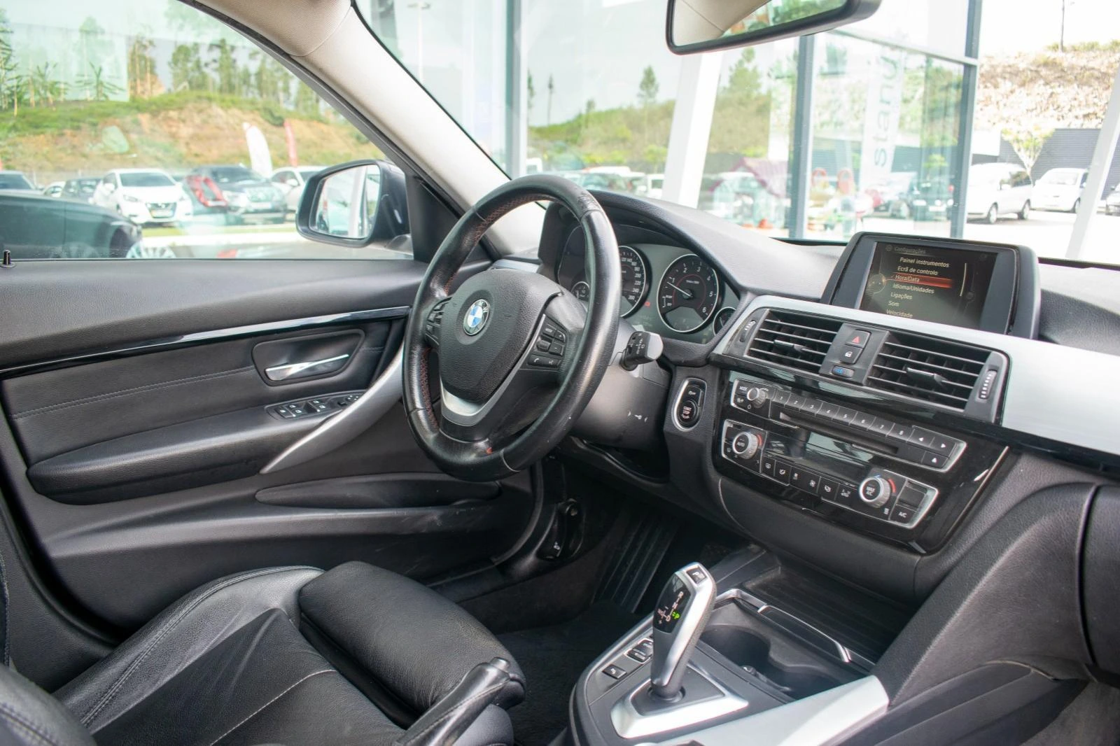 BMW 318 d Touring Sport 14